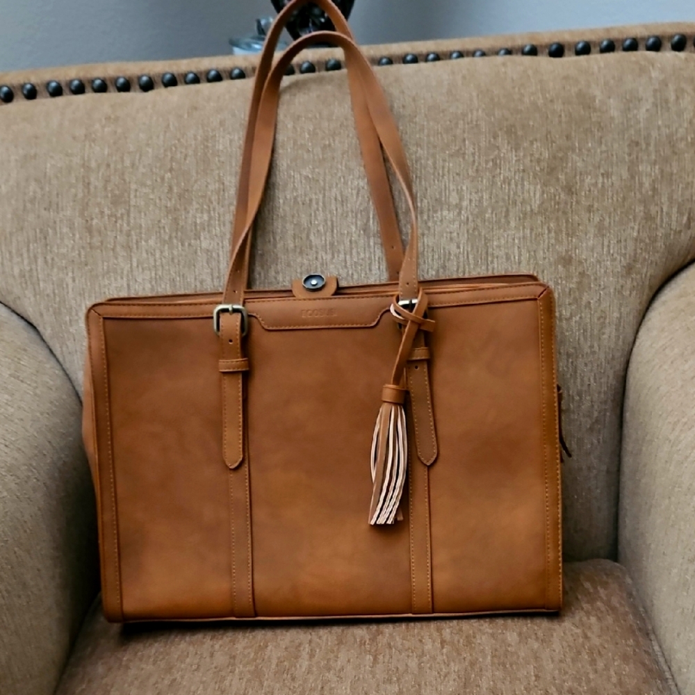 Elegant Tan  Vegan Leather Tote Bag
